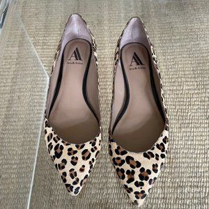 Leaopard calf pumps